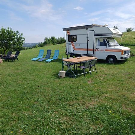 Camping Car Vintage Saint-Barthelemy-le-Plain エクステリア 写真