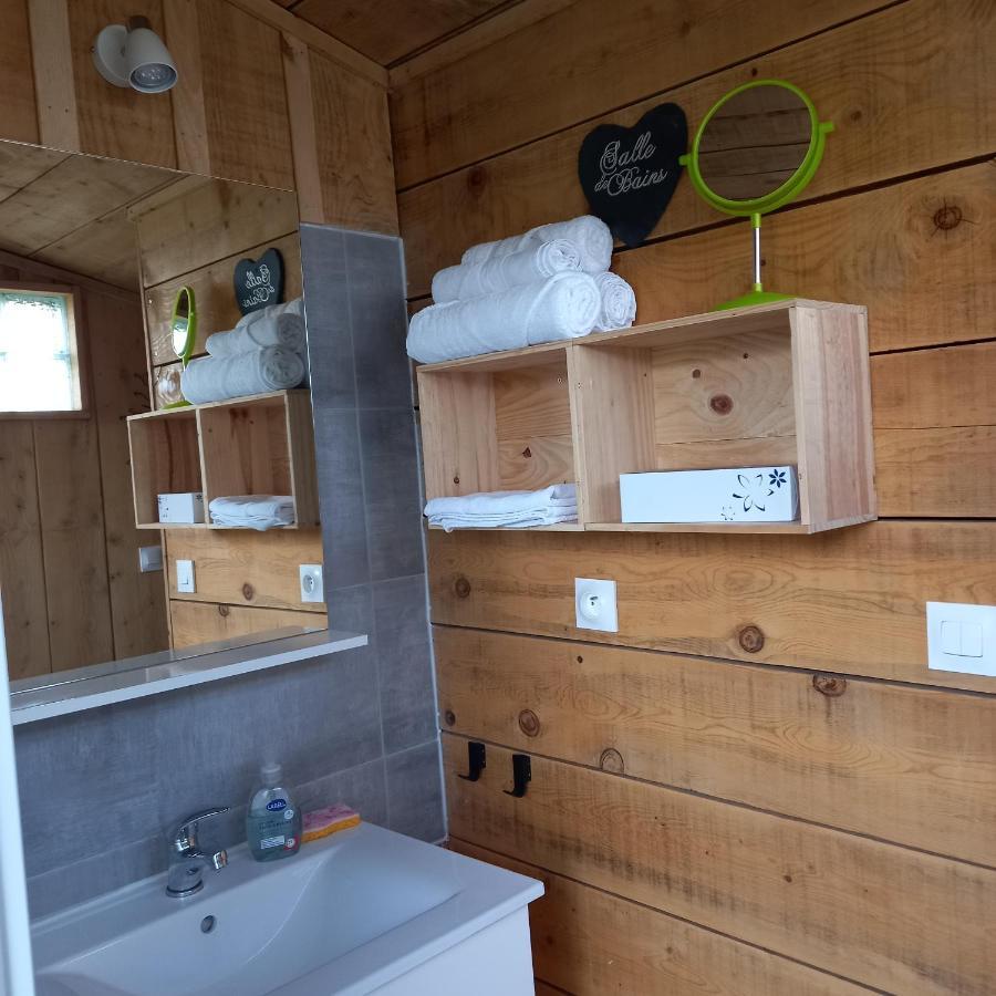 Camping Car Vintage Saint-Barthelemy-le-Plain エクステリア 写真